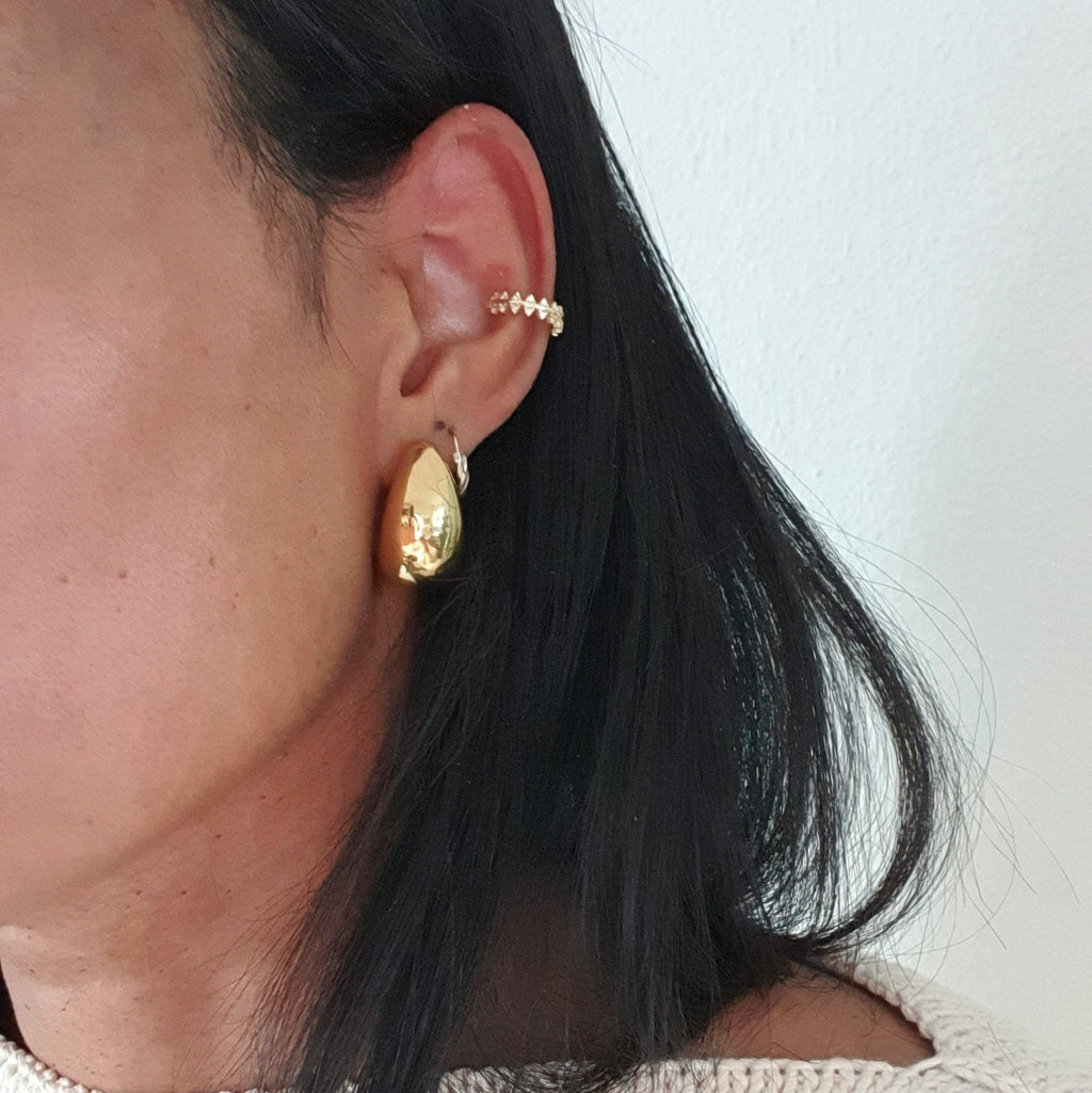 silver ear cuff with zircon